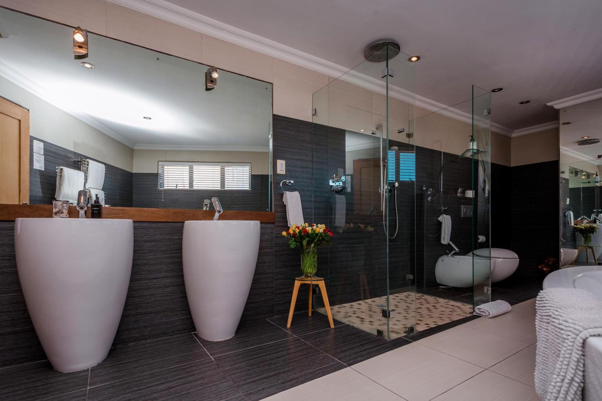 Sea Star Lodge Gansbaai Exterior photo